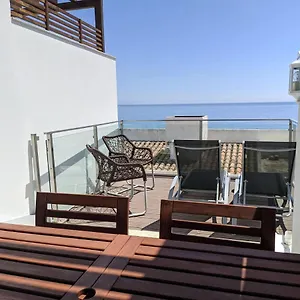 Calheta 25 Holiday home